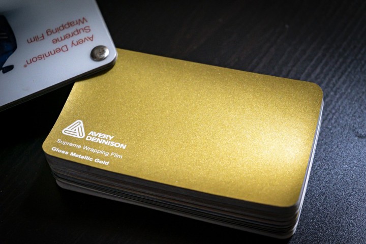 Avery SWF Gloss Metalic Gold  – 25mb